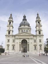 Базилика Святого Стефана – один из самых красивых соборов Будапешта и второй по величине в Венгрии – построена в честь основателя государства короля Иштвана