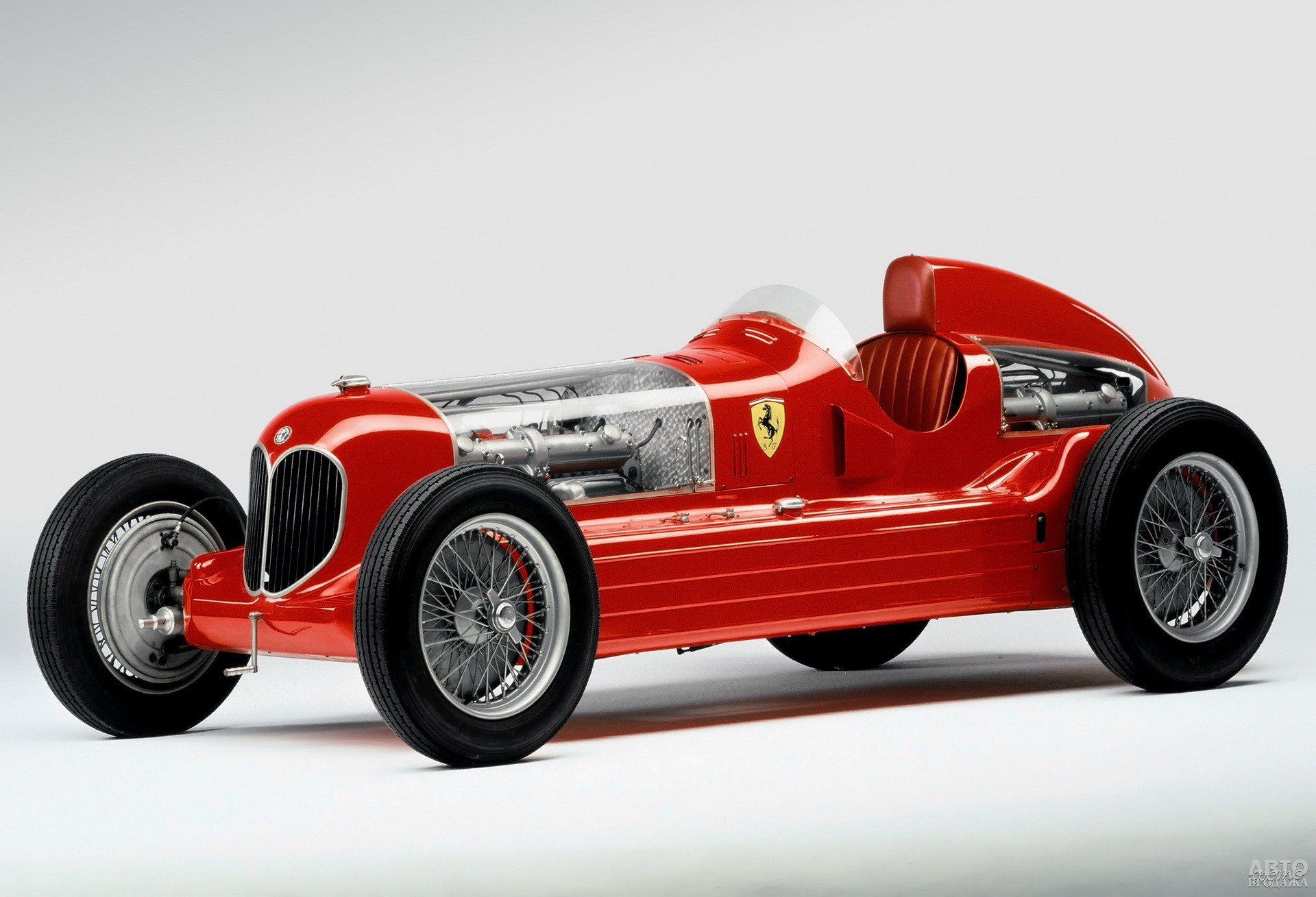 Первая разработка Энцо Феррари – двухмоторный Alfa Romeo Bimotore 1935 года