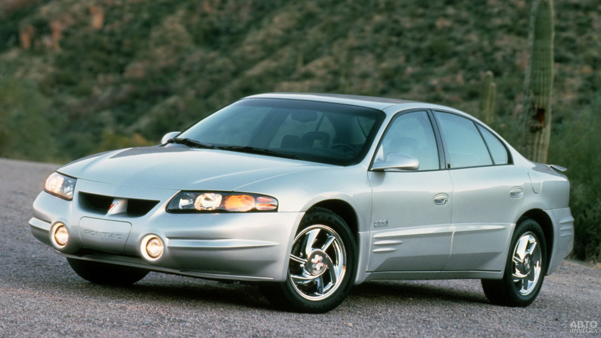 Pontiac Bonneville 2000 года стал седаном