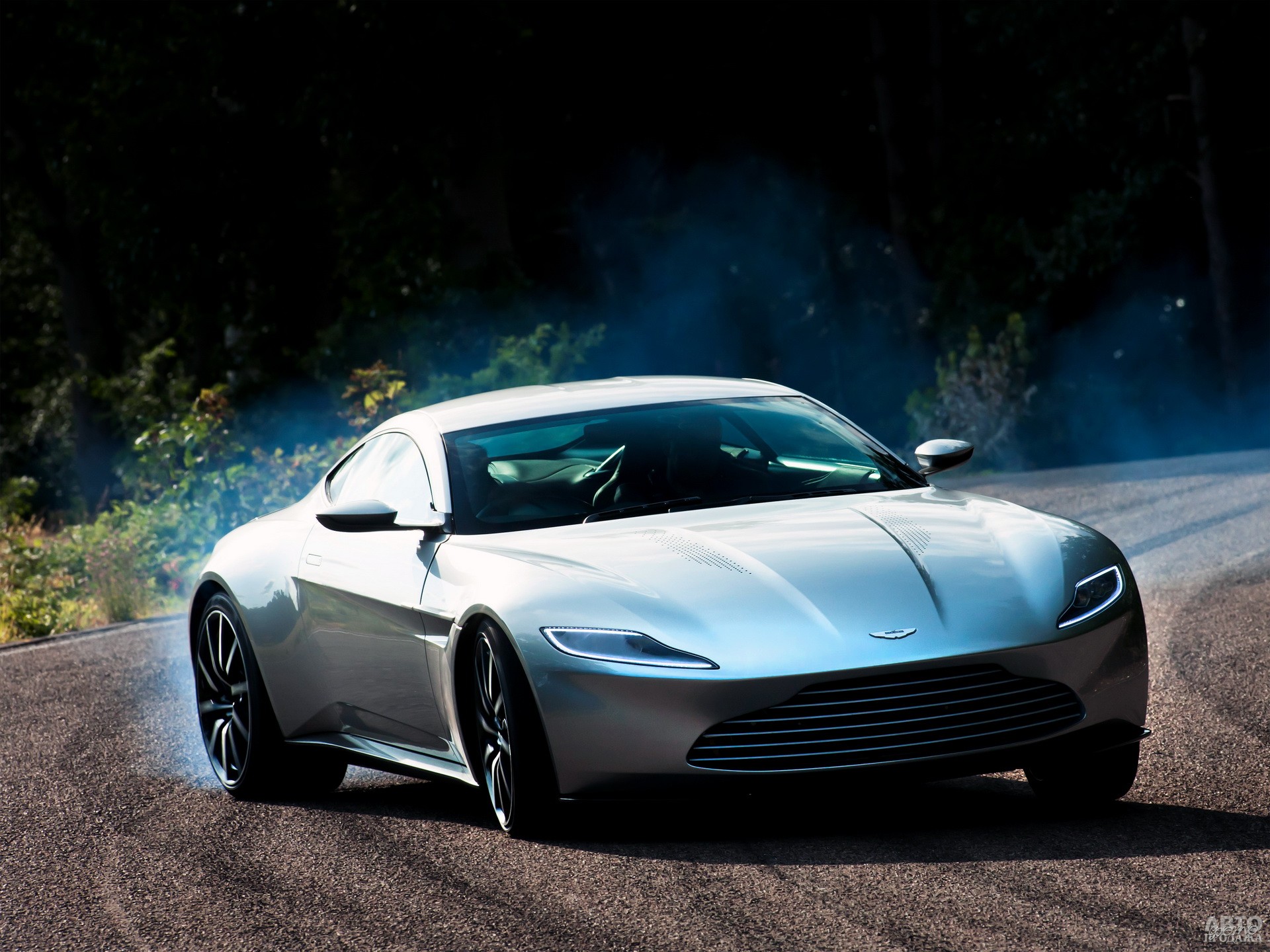Aston Martin DB10 создали специально для фильма «Спектр»