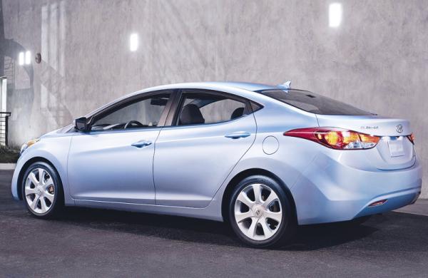 Hyundai объявил цены на новую Elantra