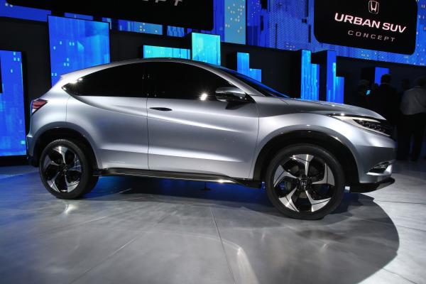Honda представит серийную модель URBAN SUV CONCEPT на 43-м Токийском автосалоне в 2013 году