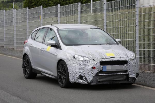 Ford Focus RS проходит последние тесты