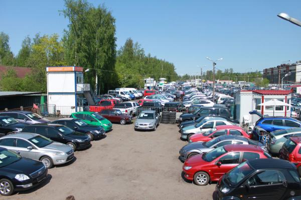 Импорт б/у авто в Украину вырос в три раза