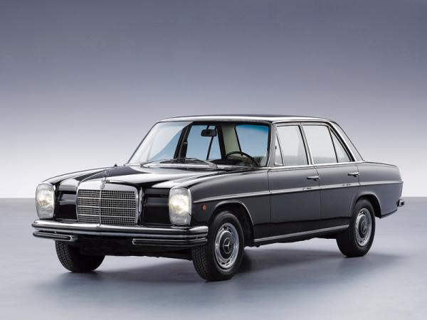 Mercedes-Benz W114-W115 (1967-1976)