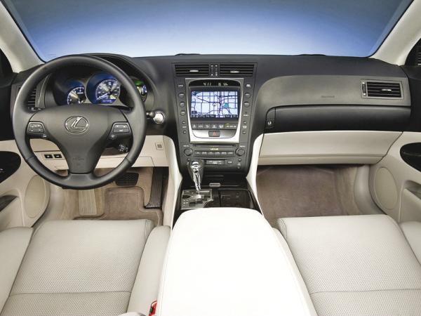 Lexus GS: обновленный
