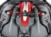 6,3-литровый двигатель развивает внушительные 660 л. с.