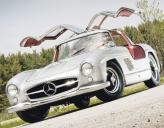 Непосредственным впрыском топлива оснастили купе Mercedes-Benz 300SL Gullwing