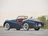 За первый год выпустили 8600 Triumph TR3