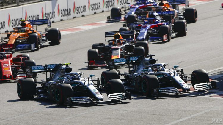 Формула-1: триумф Боттаса в Гран-при Азербайджана