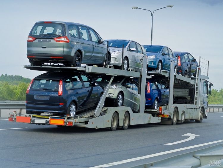 Импорт авто в Украину достиг рекордного показателя
