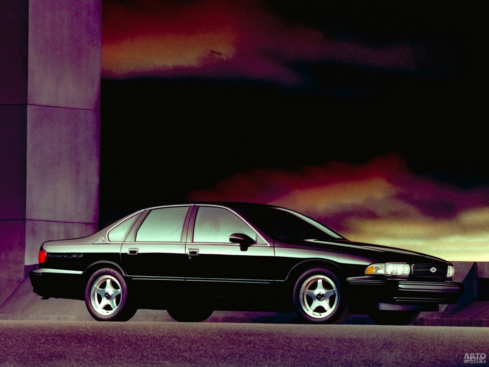 В 1994 году Chevrolet Impala был возрожден и получил двигатель от Corvette