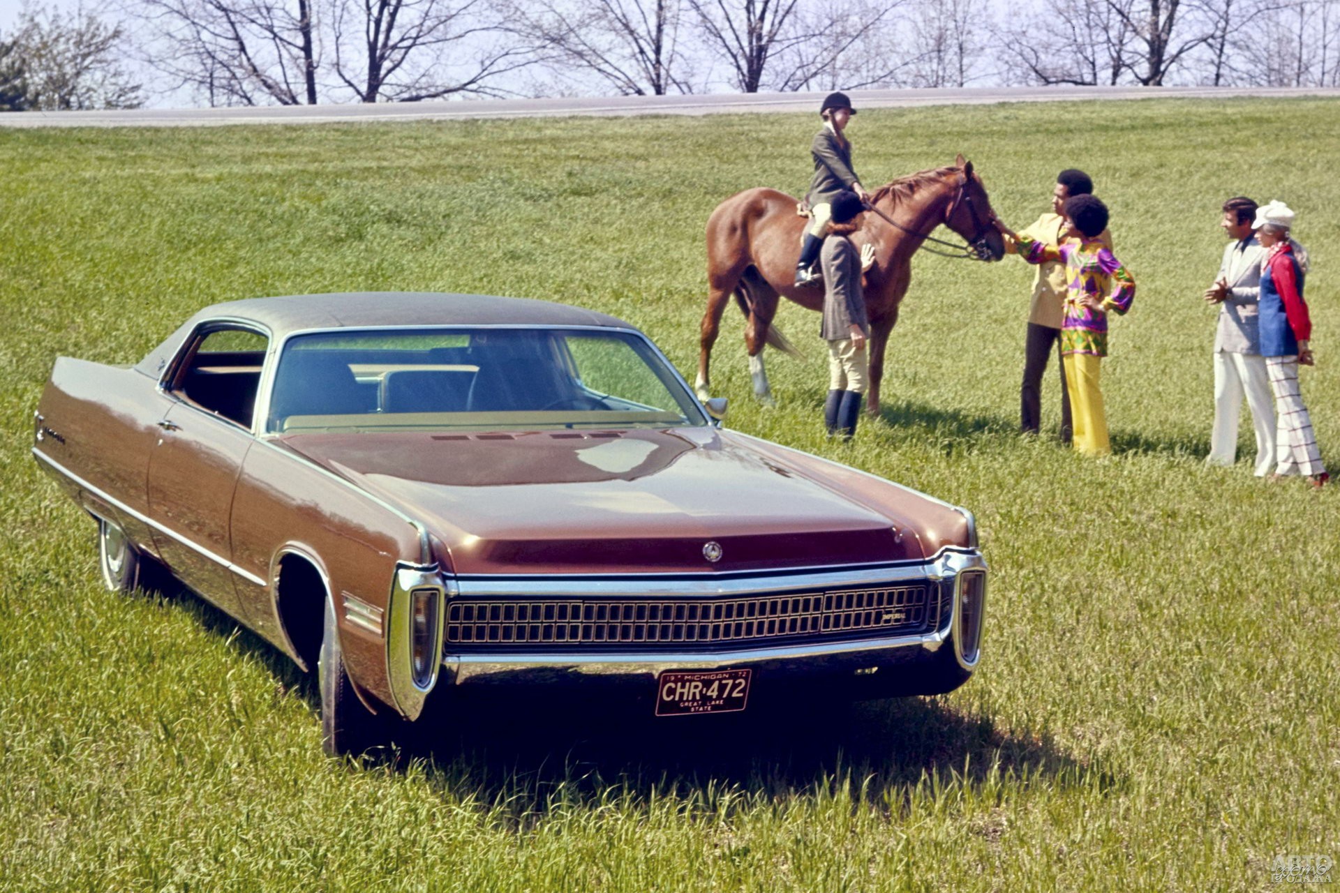 Купе Imperial LeBaron 1972 года