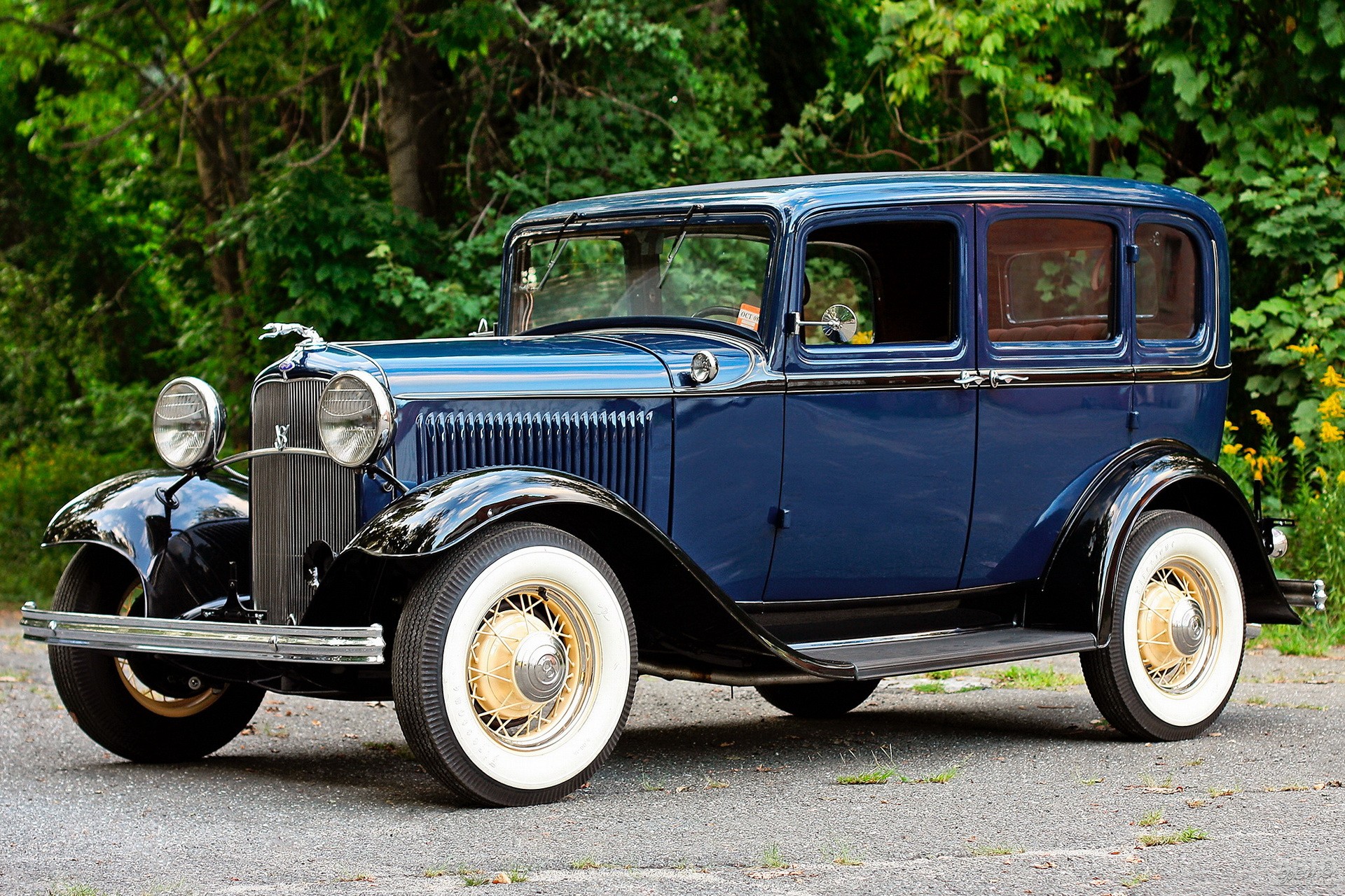 Первый Ford с V8 – седан Model 18 1932 года