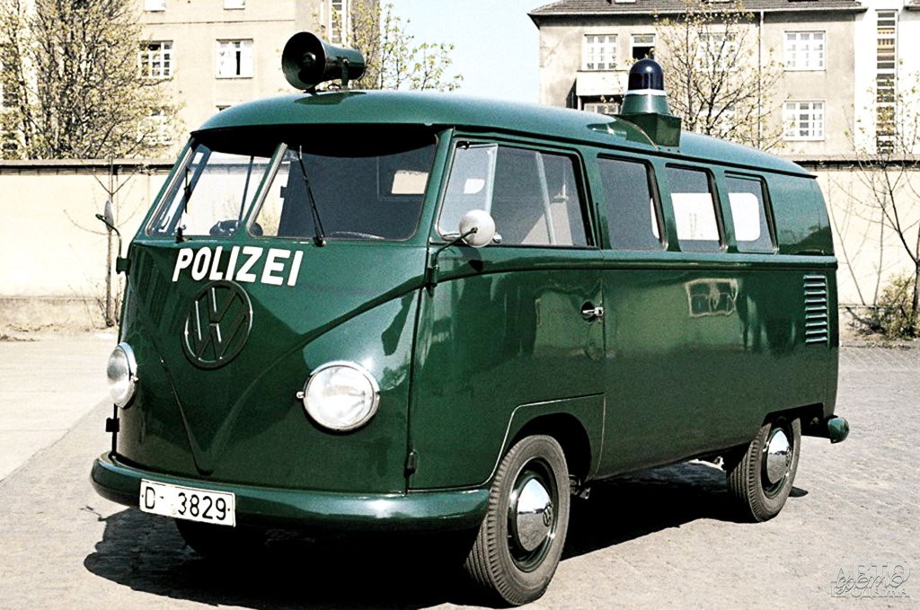 Полицейский Volkswagen T1