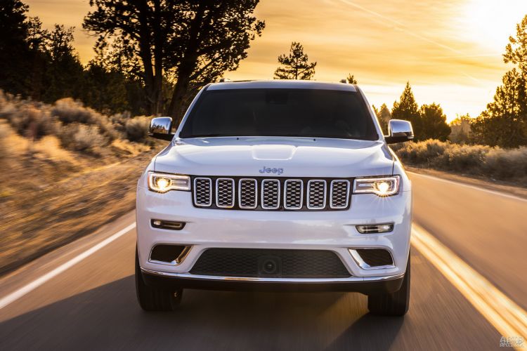 Jeep Grand Cherokee, Land Rover Discovery и Volkswagen Touareg: для бездорожья и асфальта