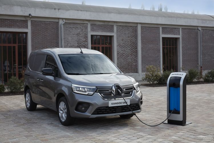Renault Kangoo E-Tech: практичный электромобиль