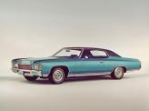 Chevrolet Impala 1971 года достигал 5,5 м в длину