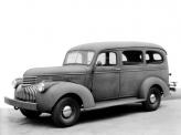 Второе поколение Chevrolet Carryall Suburban появилось в 1941 году