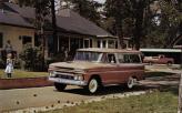 GMC Suburban – более дорогая и богаче оснащенная версия модели