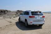 У Jeep сзади – крупные фонари