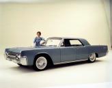 Lincoln Continental 1961 года