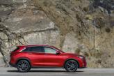 Задние стойки Infiniti отличаются изящным изгибом