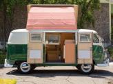 На крыше Volkswagen T1 Camper раскладывалась палатка