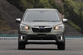 Изогнутые светодиодные фары Subaru Forester дополнены С-образными ходовыми огнями