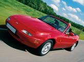 Первый серийный Mazda MX-5 1989 года
