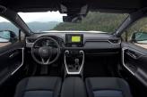 Показания приборов в RAV4 выведены на дисплей