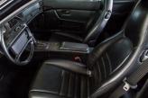 Porsche 944 отличался более качественной отделкой салона и спортивными креслами
