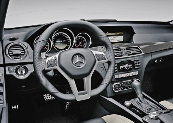 Mercedes-Benz представил C63 AMG