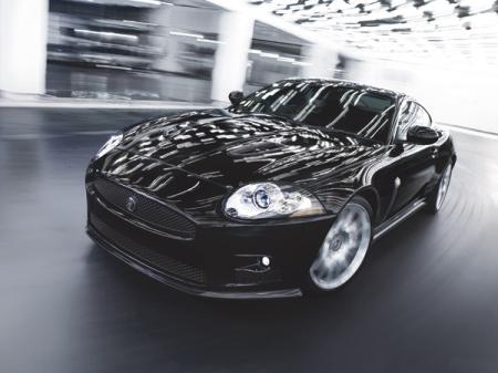 Jaguar XKR-S: спортсмен с аристократичным характером