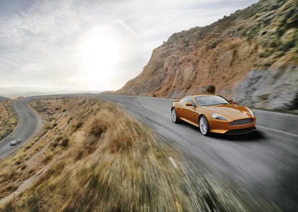 Aston Martin Virage: золотая середина