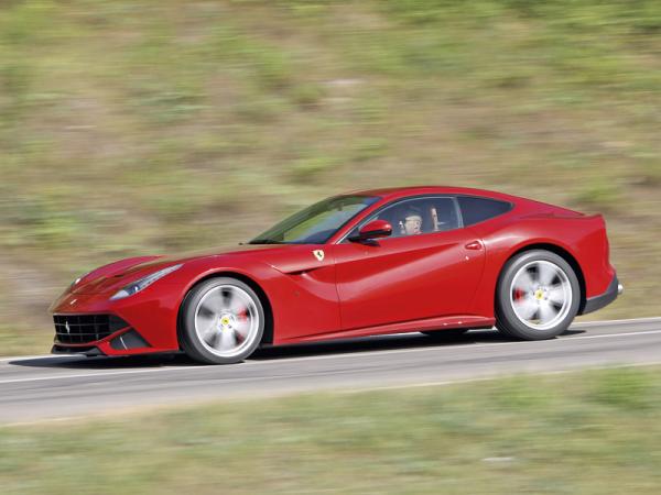 Ferrari F12 Berlinetta: главный жеребец в стаде