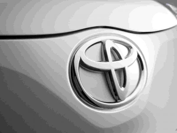 Toyota объявила отзыв автомобилей из-за неисправных подушек безопасности Takata 