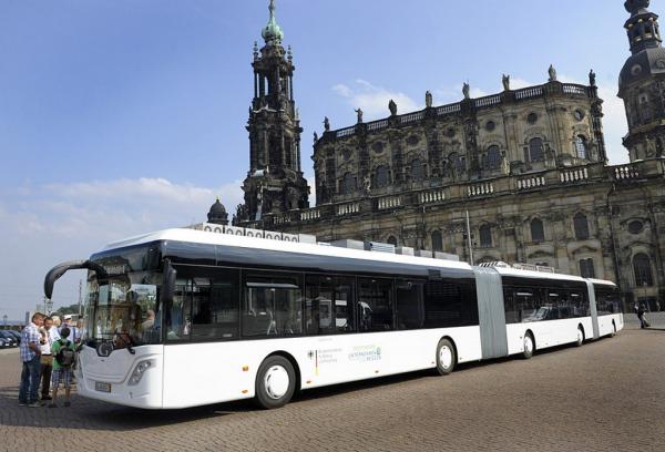 В Германии создали рекордно длинный автобус