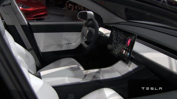  Tesla Model 3 официально представлен