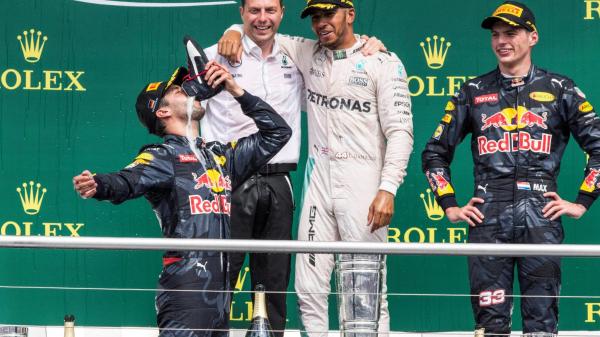 Формула-1: Льюис Хэмилтон победил в Гран-при Германии