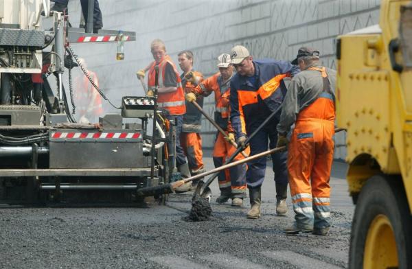 На ремонт дорог в Киеве выделили миллиард