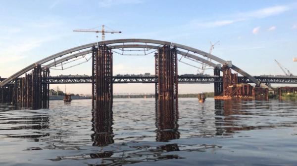 В Киеве возобновят строительство Подольско-Воскресенского моста
