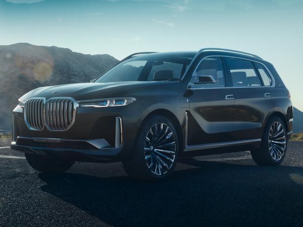 BMW представили концепт флагманского вседорожника