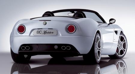 Alfa Romeo 8C Spider: дело купе продолжает спайдер