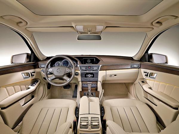 Mercedes-Benz E-Class Estate: универсал бизнес-класса