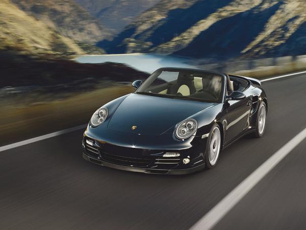 Porsche 911 Turbo S покажут в Женеве