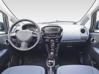  Peugeot iOn оснастили кондиционером, CD-проигрывателем, датчиком дождя и системой стабилизации