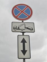Дія більшості заборонних дорожніх знаків розповсюджується до найближчого перехрестя після їх встановлення