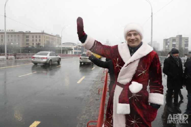 В Киеве торжественно открыли Шулявский мост