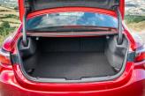 Объем багажника Mazda – 480 л 